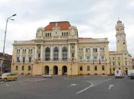 Primăria supune dezbaterii publice bugetul local pe 2013 